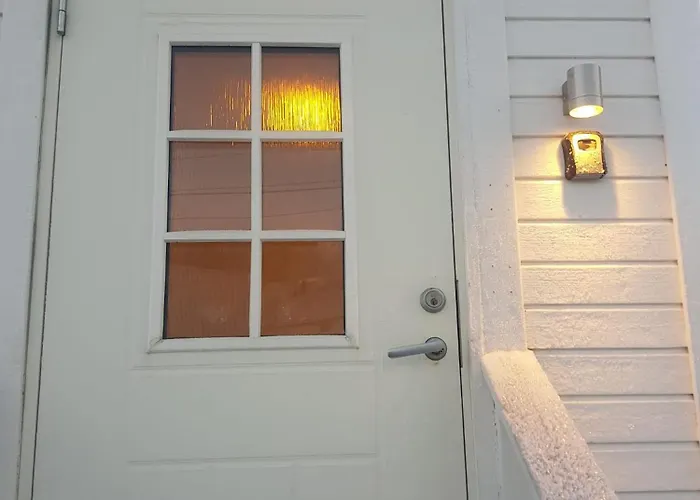 Arctic Apple Orchard דירה